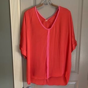 Elie Tahari Silk short sleeve blouse